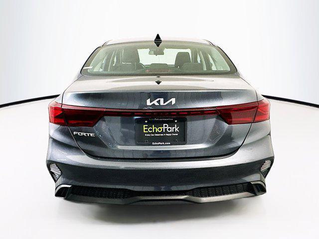 2024 kia forte lxs