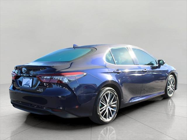2022 toyota camry hybrid xle
