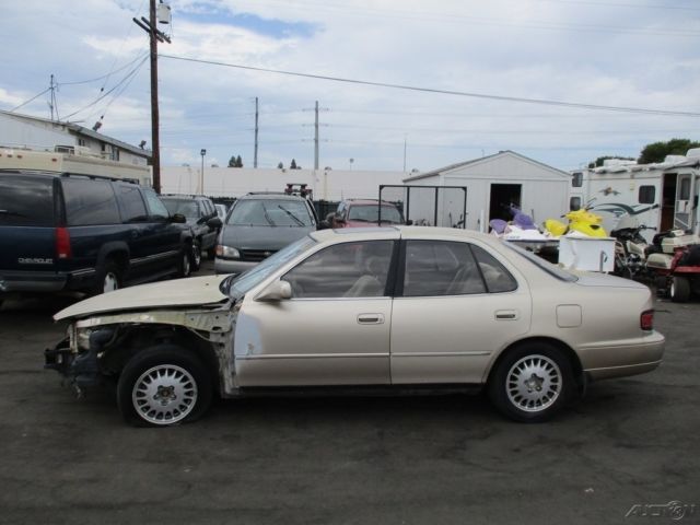 c 1994 toyota camry le v6 used 3l v6 24v automatic sedan no reserve