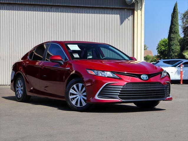2021 toyota camry le