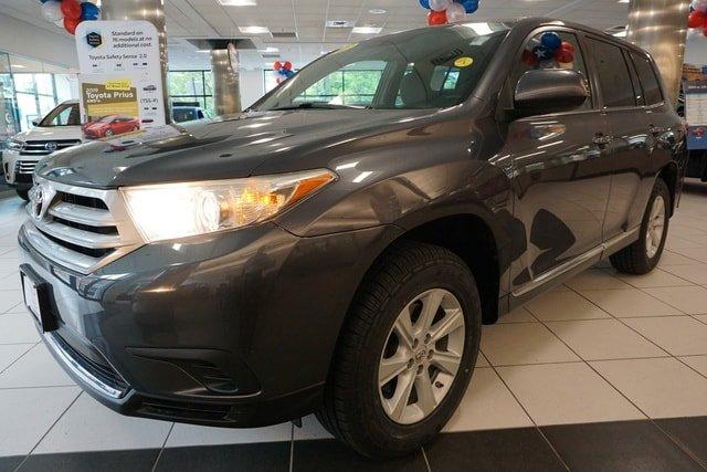 certified 2013 toyota highlander 4wd v6 boston, ma 02134 for sale in boston, massachusetts