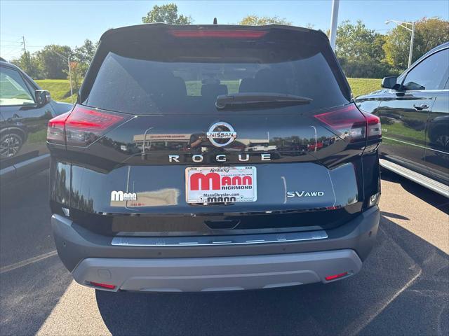 2021 nissan rogue sv