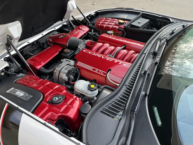2002 chevrolet corvette base