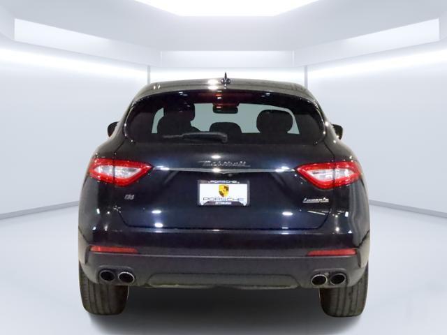 2018 maserati levante base