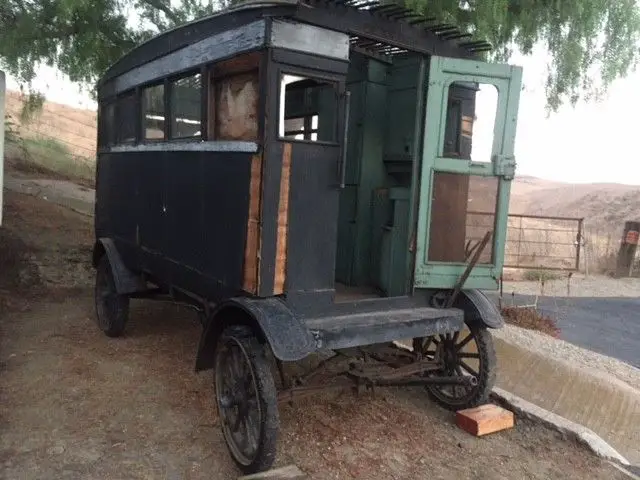 model t travel trailer (circa 1912 – 1920 possibly)