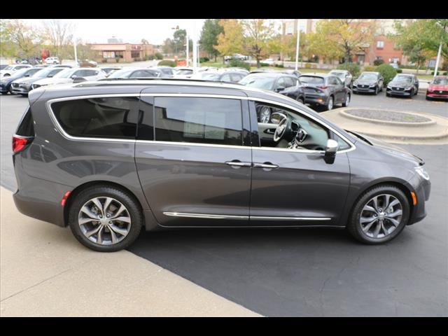 2018 chrysler pacifica limited