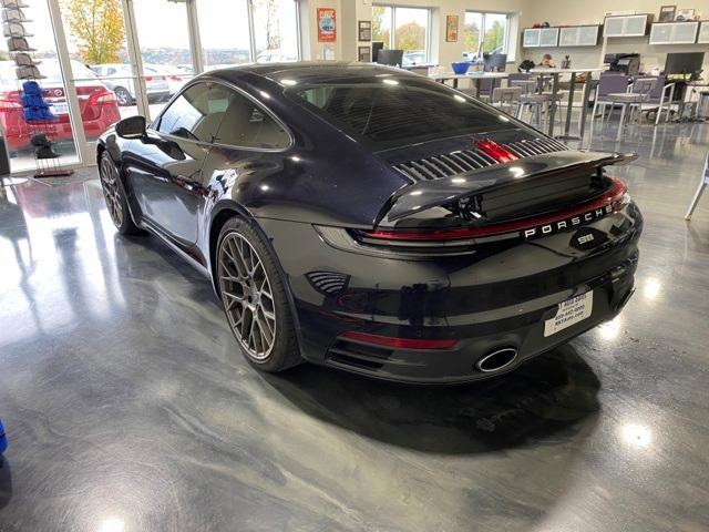 2022 porsche 911 carrera