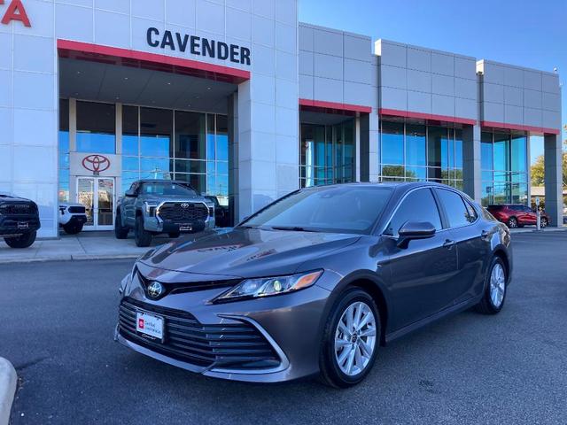 2023 toyota camry le