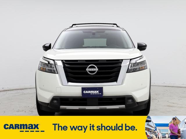 2023 nissan pathfinder sl