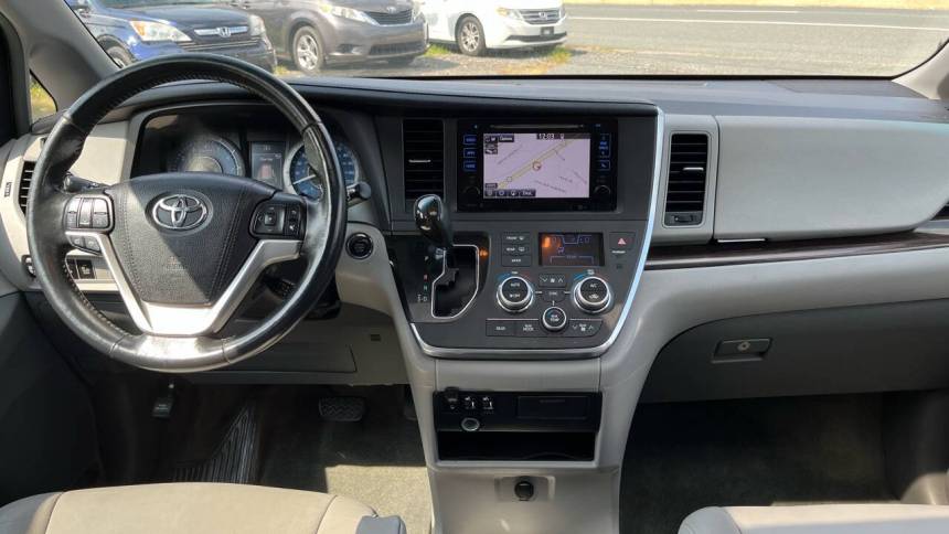 2015 toyota sienna
