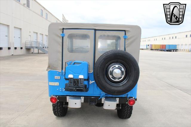 1974 toyota land cruiser