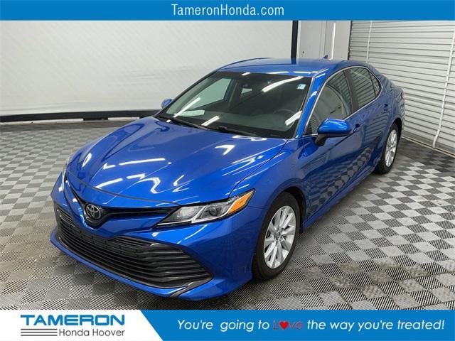 2019 toyota camry le