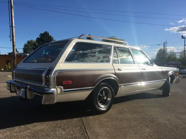 1977 plymouth volare premier station wagon