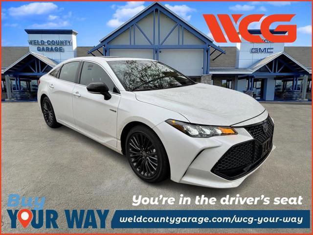 2021 toyota avalon hybrid xse