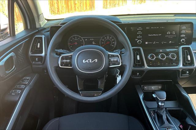 2023 kia sorento lx