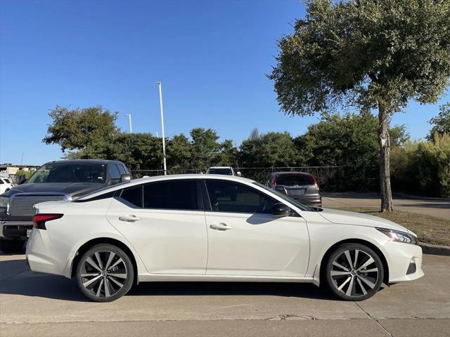 2022 nissan altima sr intelligent awd