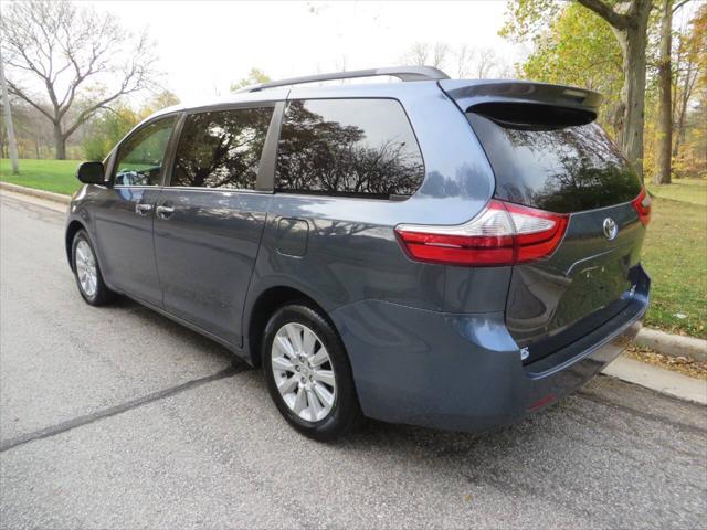 2015 toyota sienna xle