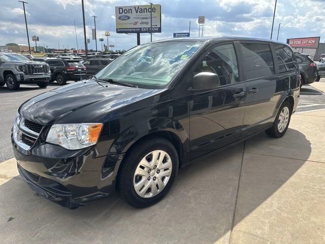2020 dodge grand caravan se