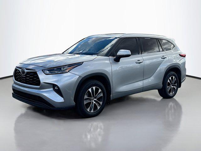 2021 toyota highlander xle