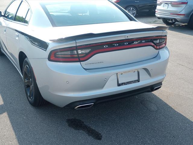 2022 dodge charger sxt