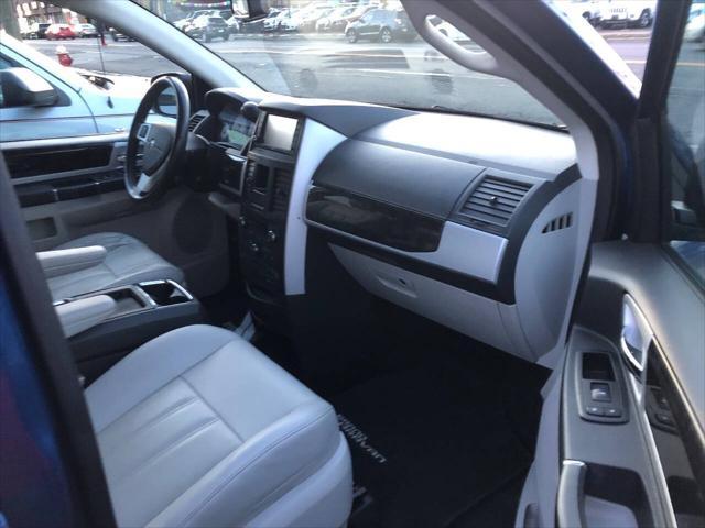 2010 dodge grand caravan sxt
