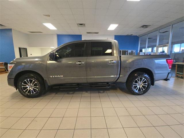2021 nissan titan sv