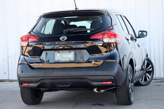 2020 nissan kicks sv