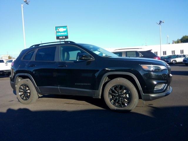 2023 jeep cherokee altitude lux