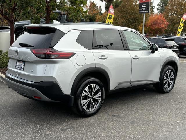 2021 nissan rogue sv
