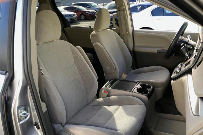 used 2015 toyota sienna le carson, ca 90745 for sale in carson, california