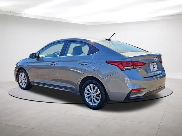 2022 hyundai accent sel