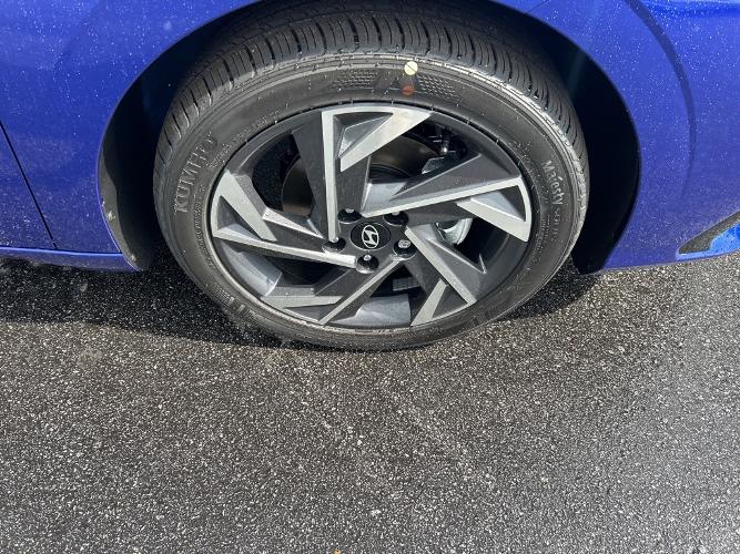 new 2024 hyundai elantra sel