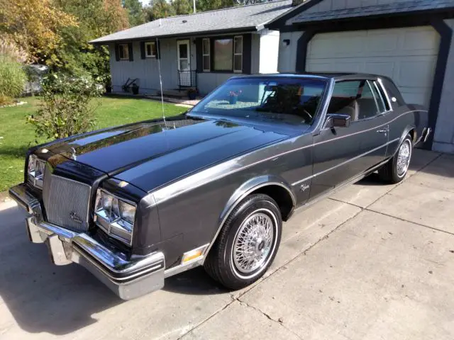 1985 buick riviera - 5.0l v-8 - loaded - family owned car - 64k miles - nice