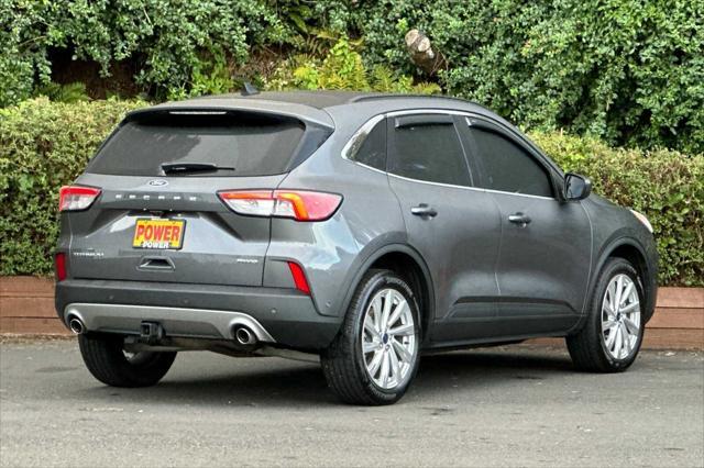 2021 ford escape titanium