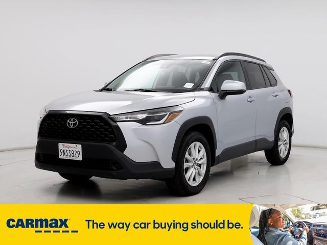 2022 toyota corolla cross le