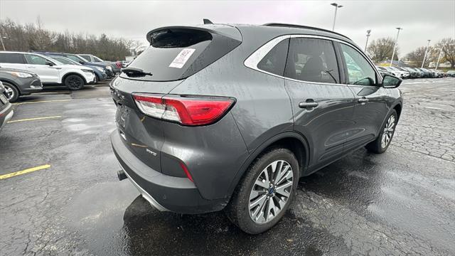 2022 ford escape titanium