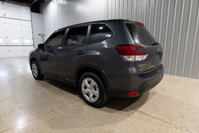 2022 subaru forester base