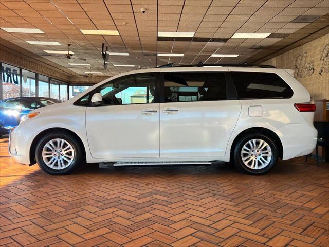 2015 toyota sienna r mulliner