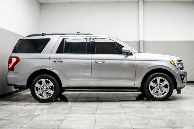 2020 ford expedition xlt