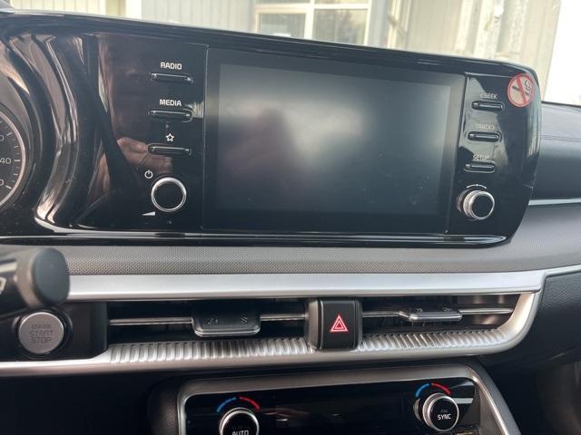 2022 kia k5 lxs