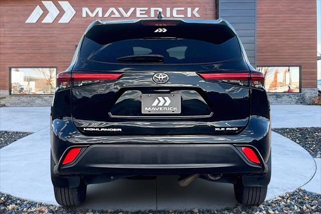 2022 toyota highlander xle