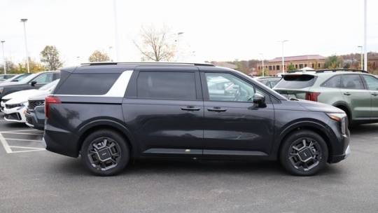 2025 Kia Carnival