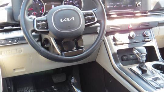 2023 kia carnival lx