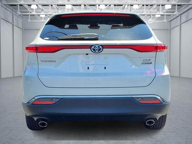 2021 toyota venza xle