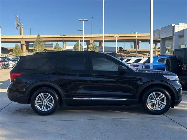2022 ford explorer xlt