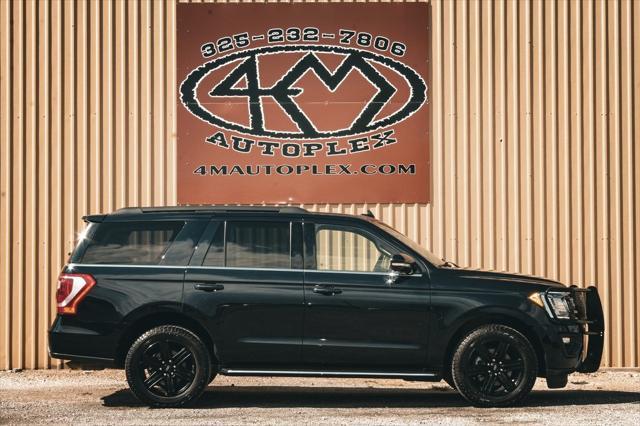 2021 ford expedition xlt