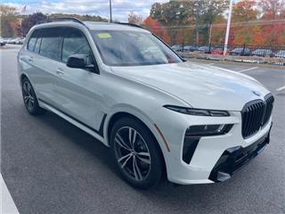 2025 BMW X7 m60i