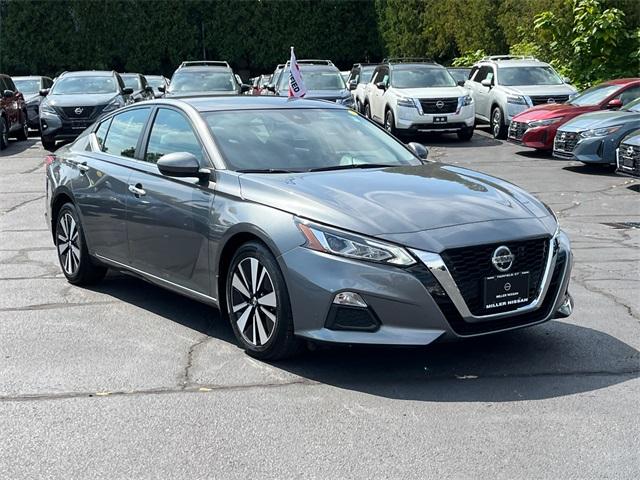 2022 nissan altima 2.5 sv
