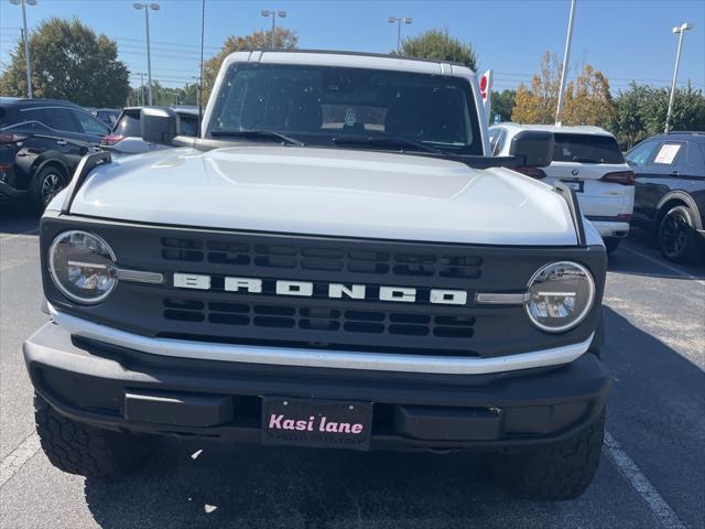 2023 ford bronco base