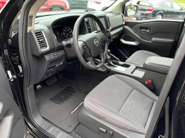2023 nissan frontier sv
